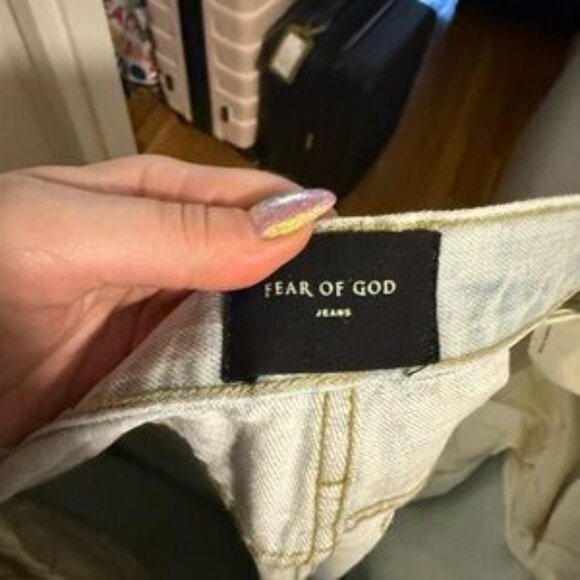 Men’s Fear of God light wash jean - Picture 2 of 5